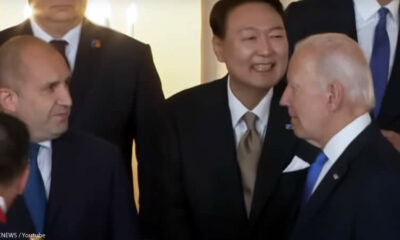 Biden Shaking Hands South Korea President
